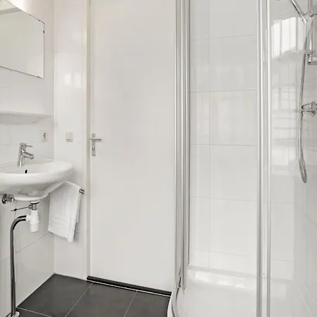 Bungalow By Water With Sauna In South Holland 別荘 Simonshaven